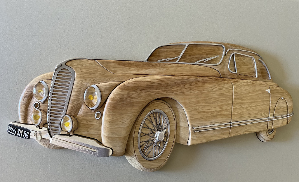 Reproduction tactile voiture Delahaye en bois